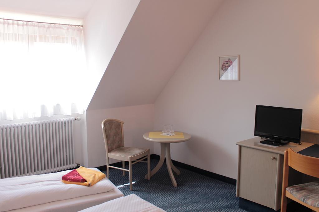 Hirschengarten Hotel Freiburg im Breisgau Kamer foto